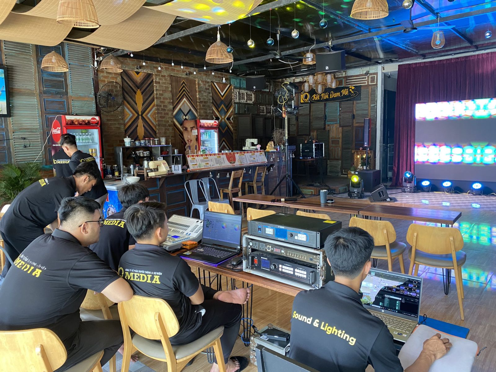 Đội ngũ kỹ thuật giàu kinh nghiệm tại IQ Media